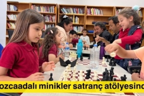 bozcaadali-minikler-satranc-ogreniyor