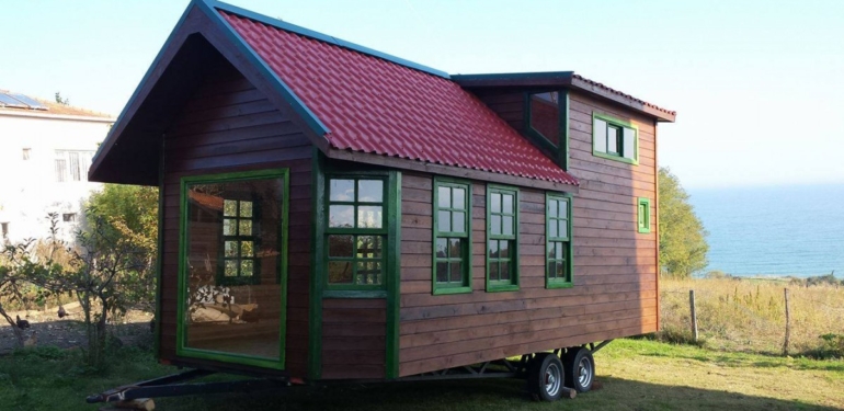 Bozcaada’da Tinyhouse Sahiplerine Kötü Haber