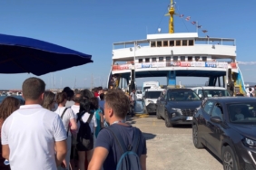 BOZCAADA KURBAN BAYRAMI'NDA YÜZDE 100 DOLULUK ORANINA ULAŞTI 'BOZCAADA'YA RAMAZAN BAYRAMI'NDA REZERVASYONSUZ GELMEYİN' UYARISI