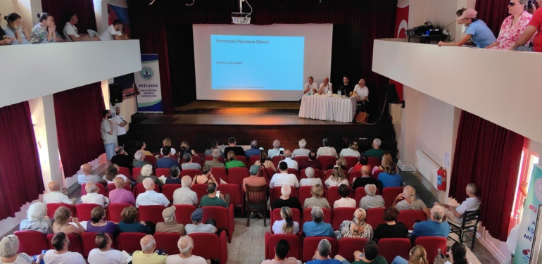 Başkan Göztepe görevinin 64. gününde halkın karşısına çıktı