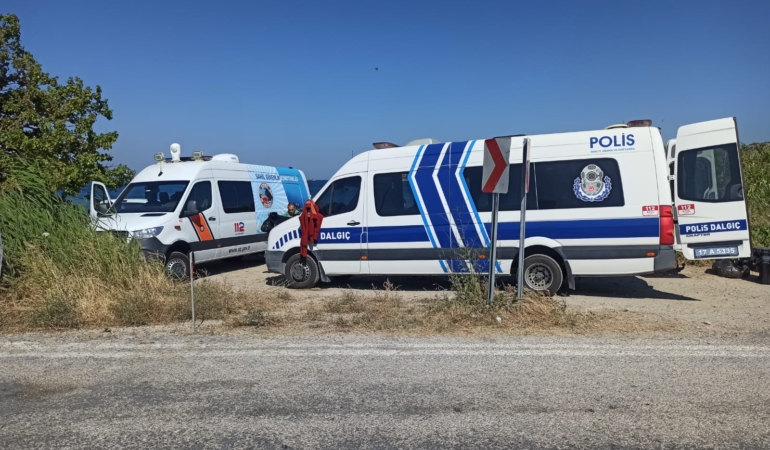 Bozcaada’da Kayıp Fügen Er İçin Arama Kurtarma Çalışmaları Sürüyor