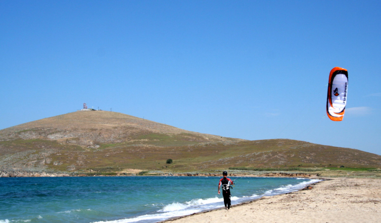 Bozcaada Çayır Plajı’nda Kitesurf Kazası