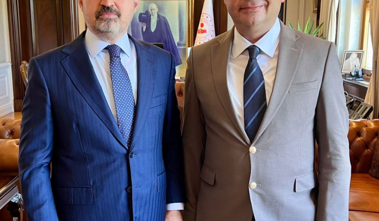 Bozcaada Belediye Başkanı Yahya Göztepe’den Yoğun Ziyaret Trafiği