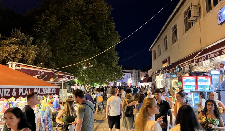 Bozcaada’da 3 günlük aşırı yoğunluk yaşandı
