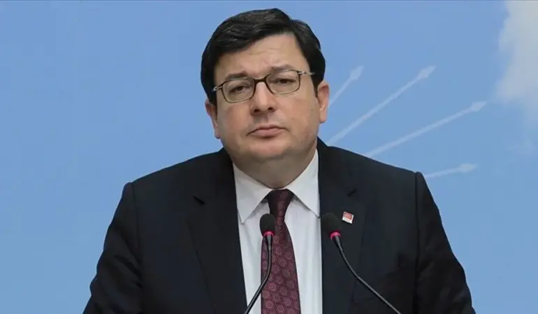 Gestaş yönetiminde bulunan CHP’li Çanakkale Belediye Başkanı Erkek ve İl Genel Başkanı Ertuğrul da zamma onay vermiş