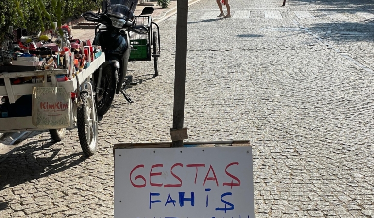 Gestaş zammı böyle protesto edildi