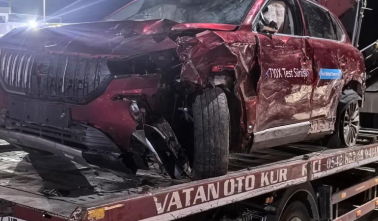 Bozcaada’da Togg Test Aracı Kaza Yaptı