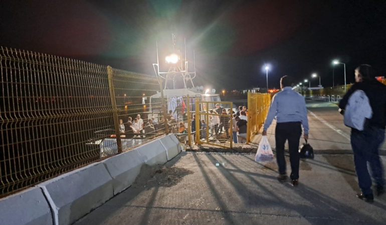 Feribot arıza yaptı Bozcaada’ya son sefer durdu