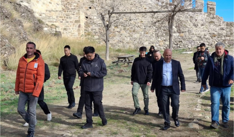 Çin Halk Cumhuriyeti Başkonsolosu Wei Xiaodong Bozcaada’da