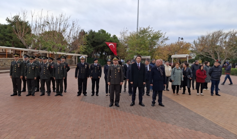 Bozcaada Atası’nı unutmadı