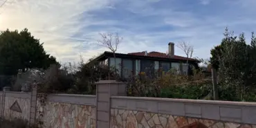 bozcaada seçil erzan bağ evi