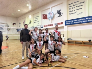 İstiklal ortaokul voleybol