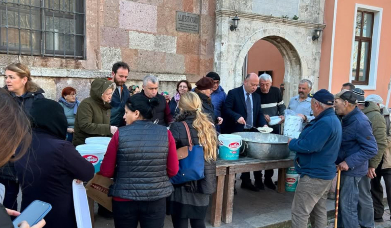 Bozcaada Belediyesi 2024’te Aramızdan Ayrılanları Unutmadı!