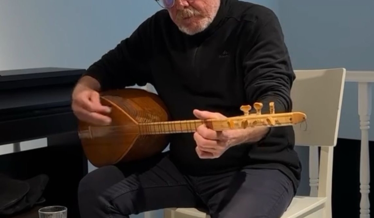 Bozcaada’da Aşık Veysel’i Anma Gecesi Düzenlendi