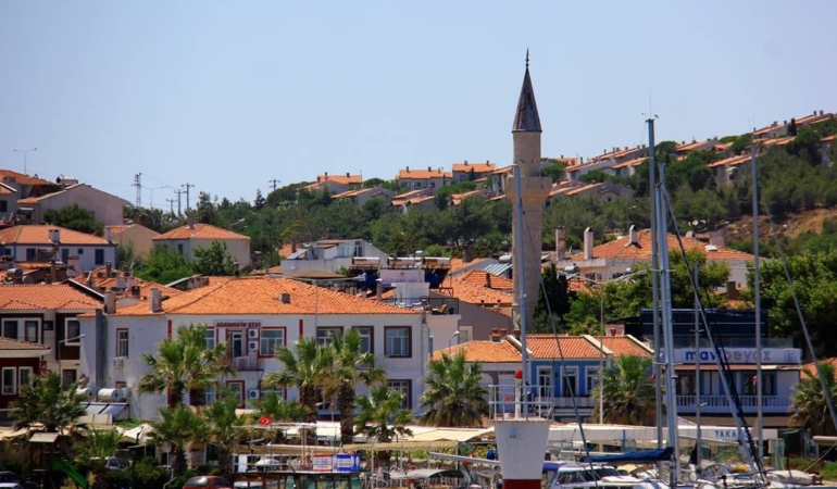 Yaklaşık çeyrek asır sonra Bozcaada’da hayır etkinliği