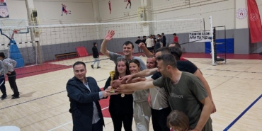bozcaada Ataturk kupası voleybol