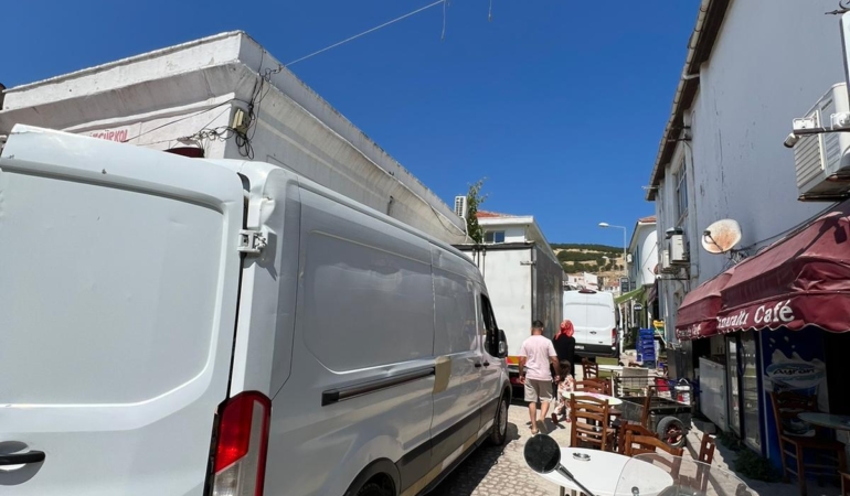 Bozcaada’da toptancı krizi devam ediyor