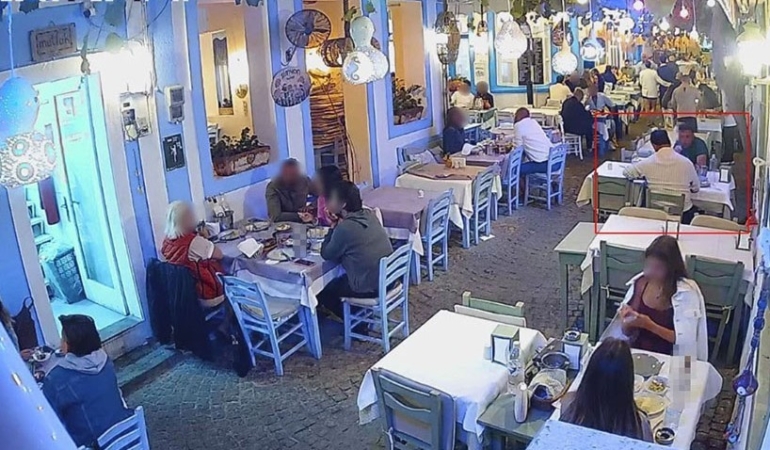 Bozcaada’da hesap ödemeden koşarak kaçtı