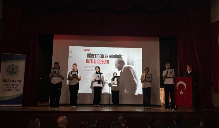 Bozcaada’da Öğretmenler Günü kutlandı