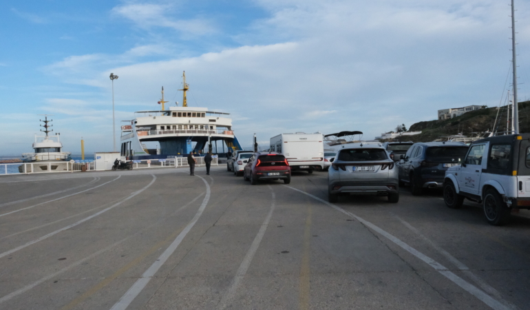 Bozcaada’da bazı seferler iptal