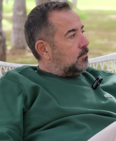 ata Demirer bozcaada