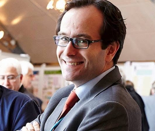 Dr. Öcal Necmioğlu 51 yaşında hayatını kaybetti.