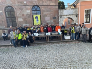 bozcaadalı taraftarlar