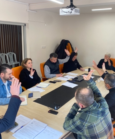 cd33d546-83c7-47c5-94a3-18aa73a6e9e8