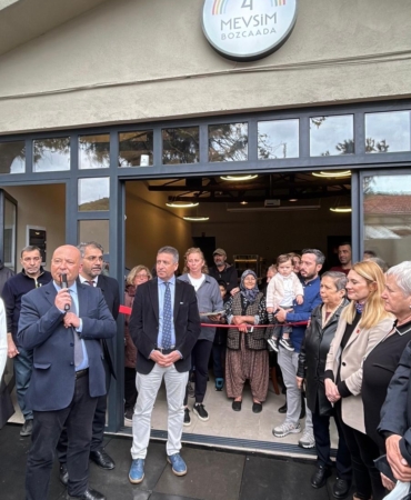 4 mevsim kafe bozcaada