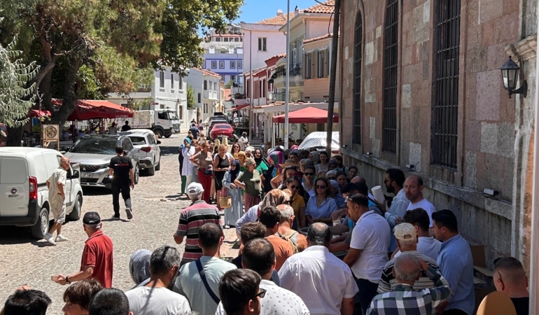Bozcaada İlçe Müftülüğü Bereket Mevlidi Gerçekleştirdi