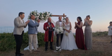 bozcaada okan yavuz Zehra karayigen düğünü