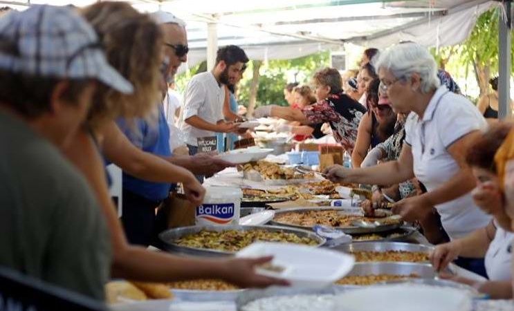 Bozcaada Yerel Tatlar Festivali Kapılarını Açtı